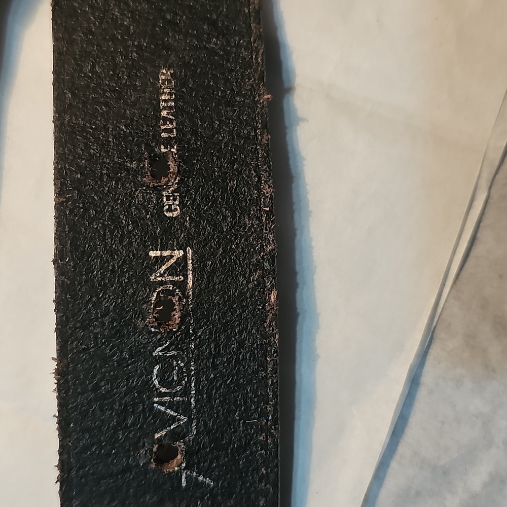 Elegant Black and Gold Women's Belt - Picture 6 of 10